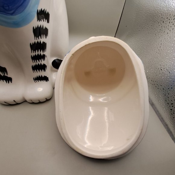 Coco Dowley Smiling Cat Cookie Jar Fish Bib Kerchief White Tabby Kitty 12" High - Picture 16 of 16